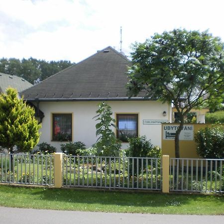 Ferienwohnung Privat Buk 100 Jindřichův Hradec Exterior foto