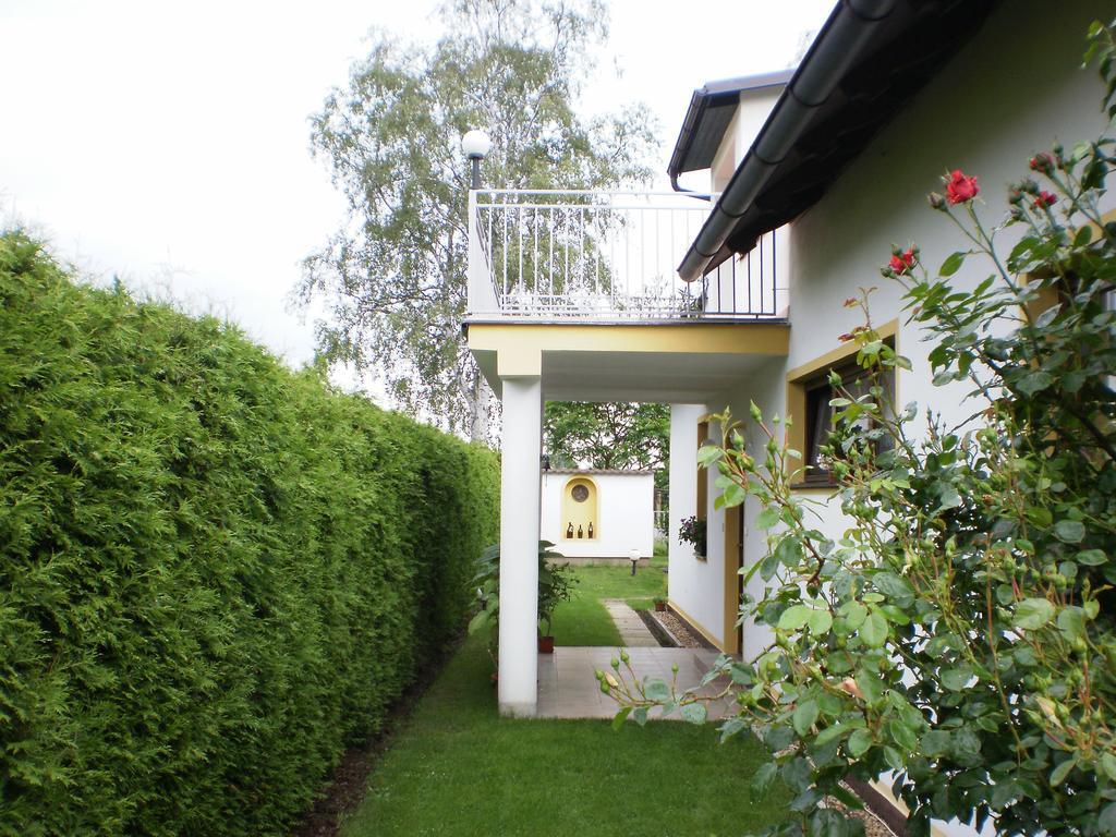 Ferienwohnung Privat Buk 100 Jindřichův Hradec Exterior foto