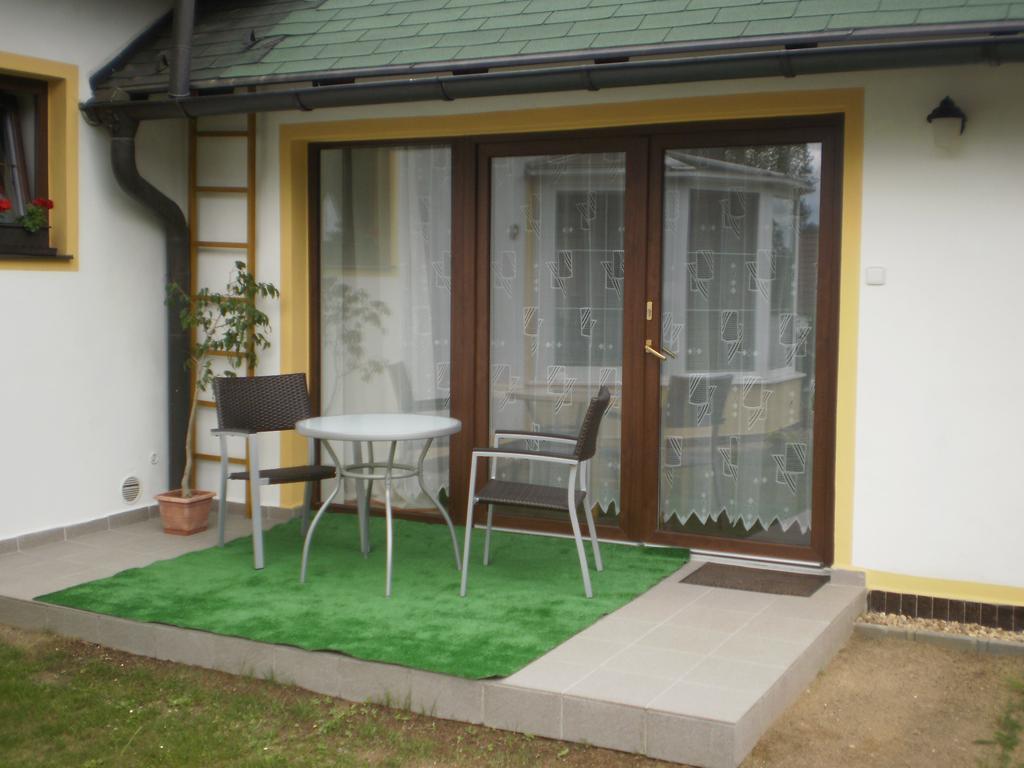 Ferienwohnung Privat Buk 100 Jindřichův Hradec Exterior foto